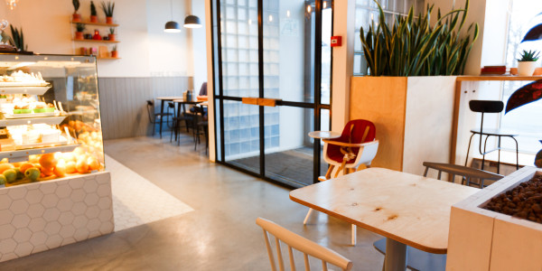 Pintar Fachadas de Empresas / Negocios / Locales Comerciales en Terrassa · Aabados Decorativos; estuco veneciano, pintura texturizada, metalizada, hormigón, microcemento