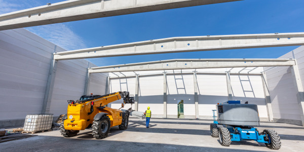 Pintar Fachadas de Naves Industriales, Fábricas y Almacenes en Terrassa · Pintar Construcción de Obra Nueva