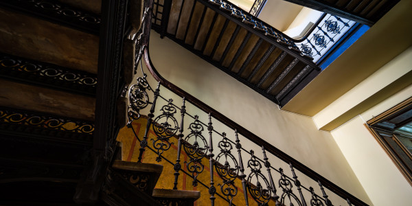 Rehabilitación y Restauración de Fachadas en Terrassa · Restauración de Edificios Históricos / Emblemáticos